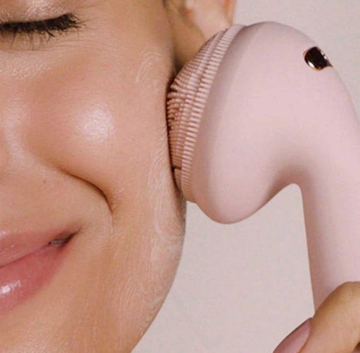 - 50% Намаление!!! Масажираща силиконова четка за дълбоко почист