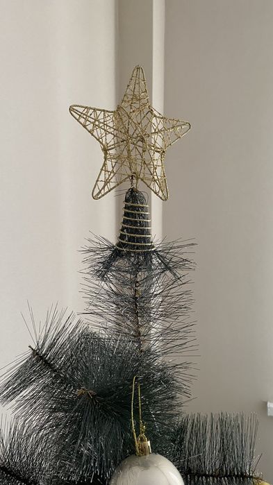 Ёлка искусственная с декором