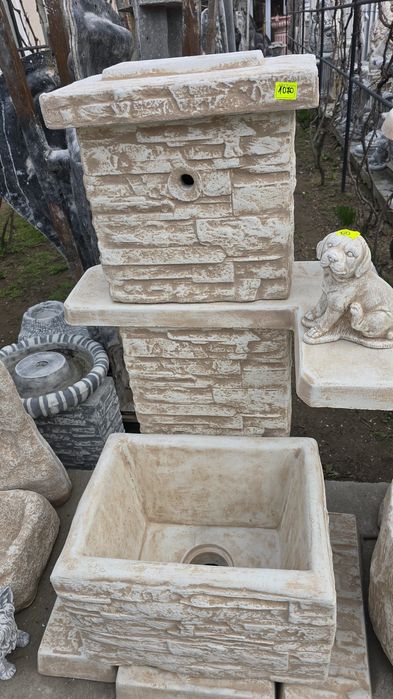 Lei/cai/fantani arteziene/statuete