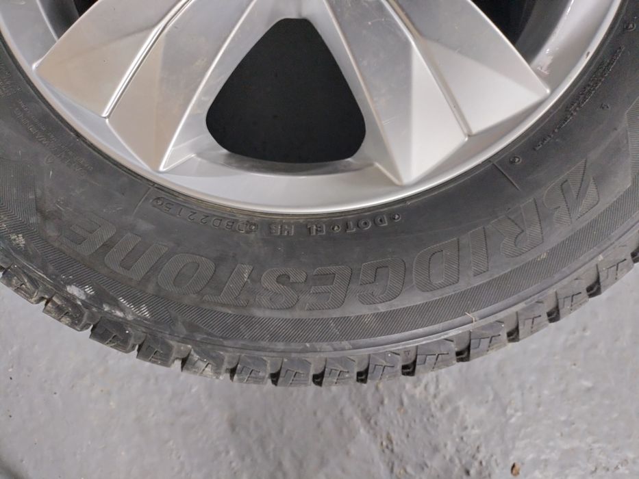 Шины 215/65/16 с дисками