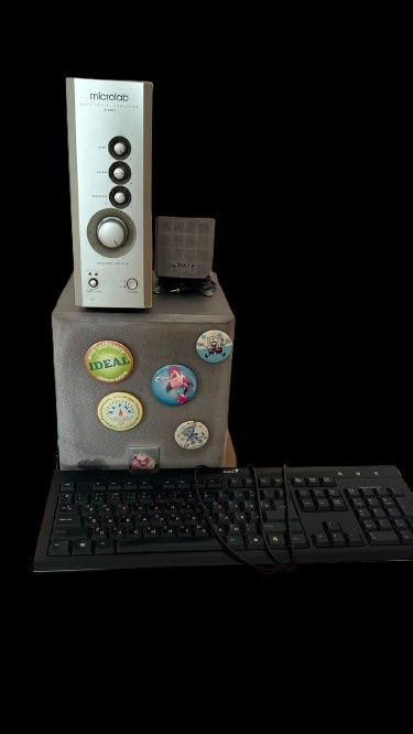 Акустика Microlab + клавиатура Genius, комплект