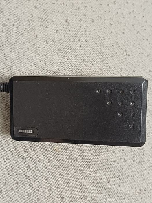 Incarcator alimentator 24v 1 5A in stare buna. Este testat