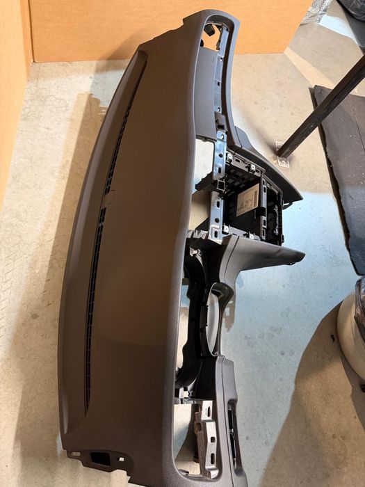 Plansa bord skoda superb 2