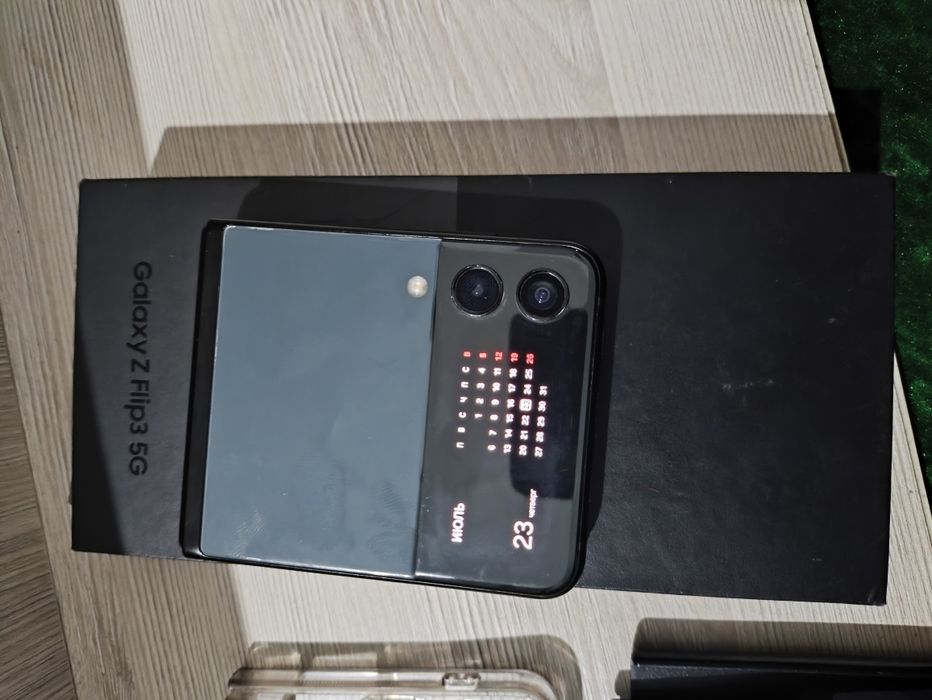 Samsung galaxy z flip 3