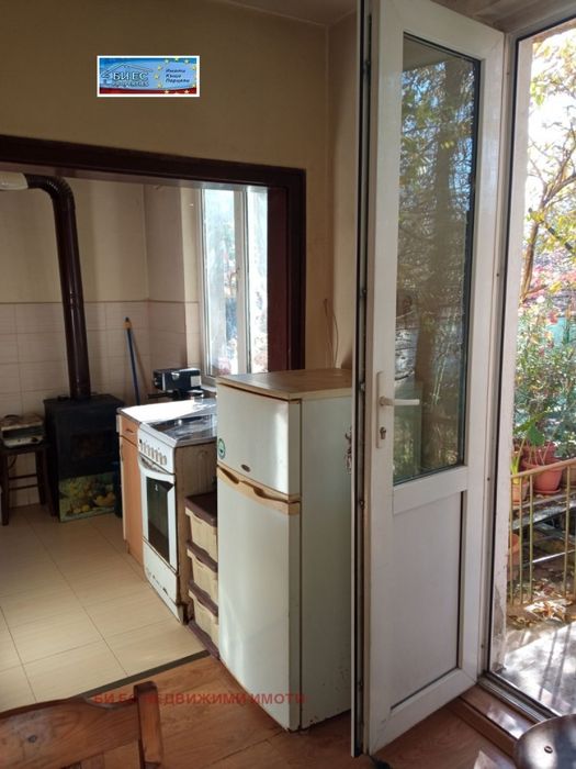 Къща в гр. Ботевград 127 м² РЗП с двор - 543 м²