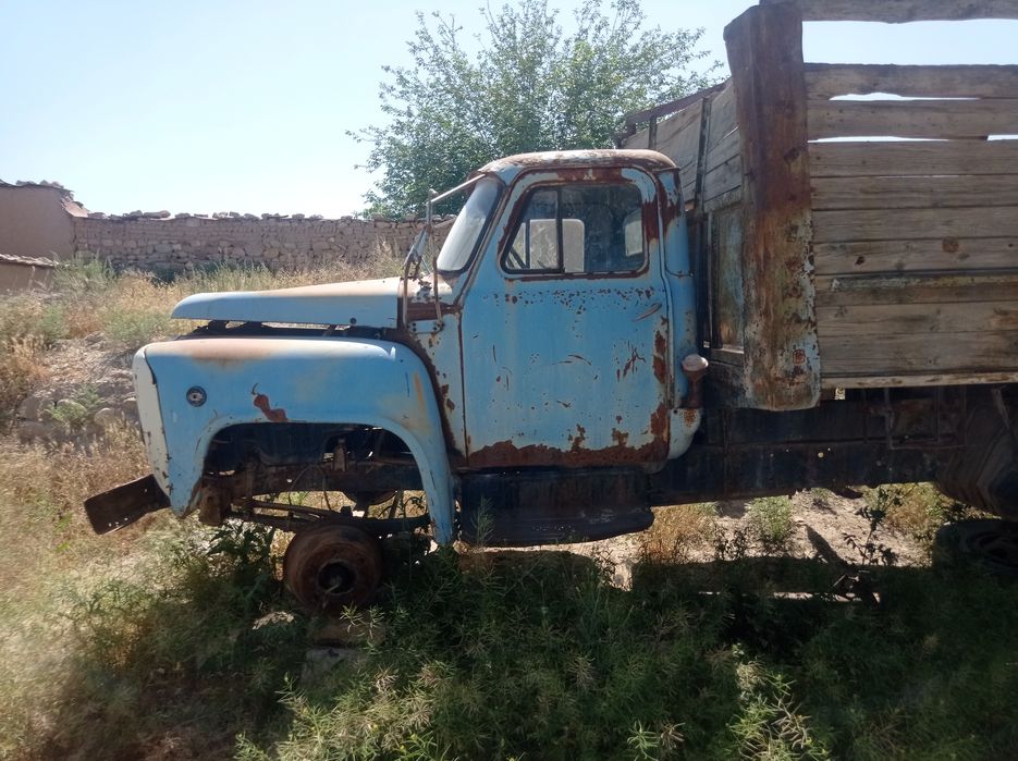 Gaz 53A bortli sotiladi