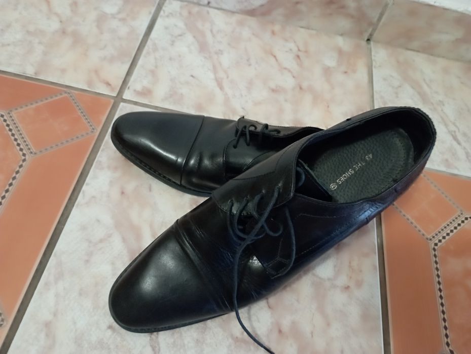 Pantofi bărbătești din piele