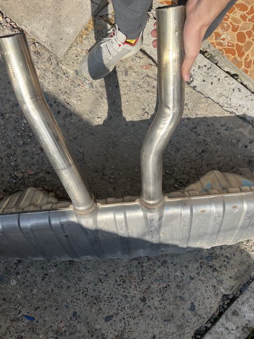 Продам Глушитель кайен