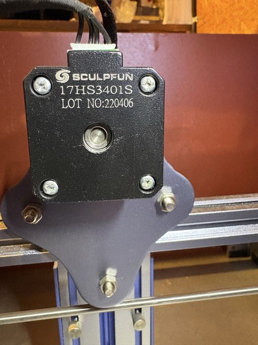 Vand laser gravat/debitat