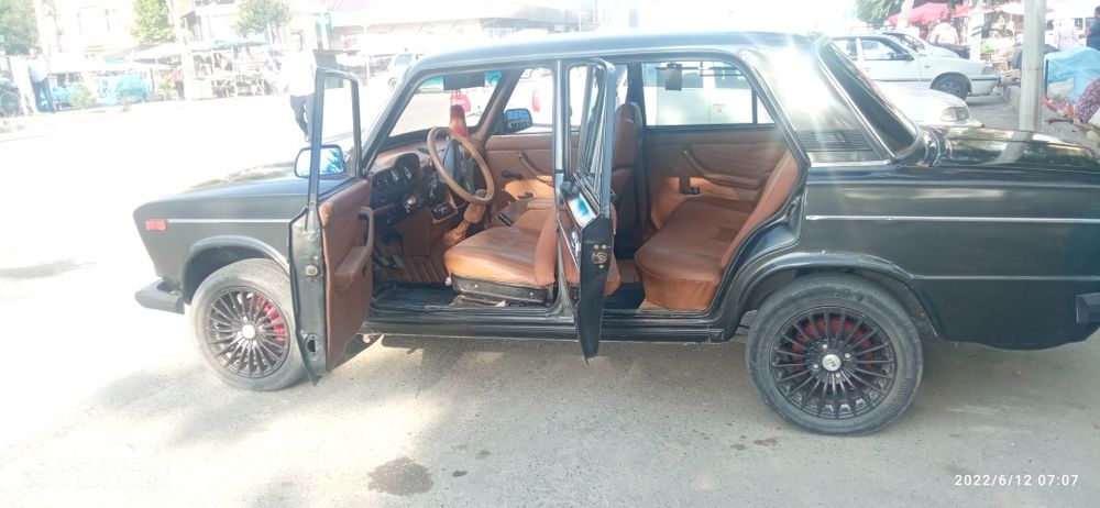 Vaz 2106 sotiladi