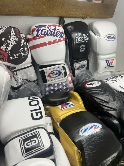 Manusi de box Twins;Venum;Fairtex;Winning