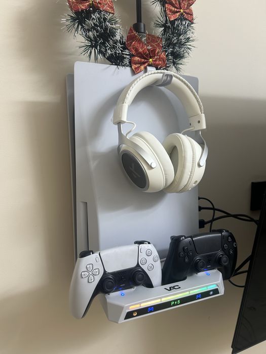 PlayStation 5 в отличном состоянии