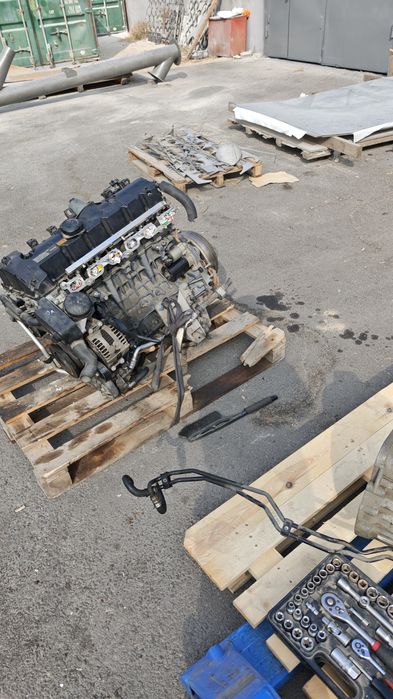 бмв.  Двигатель n52b30 и по мелочи