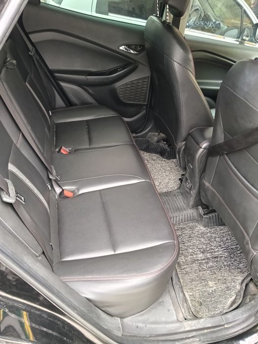 Трекер премьер 2023 йил пропанда сотилади