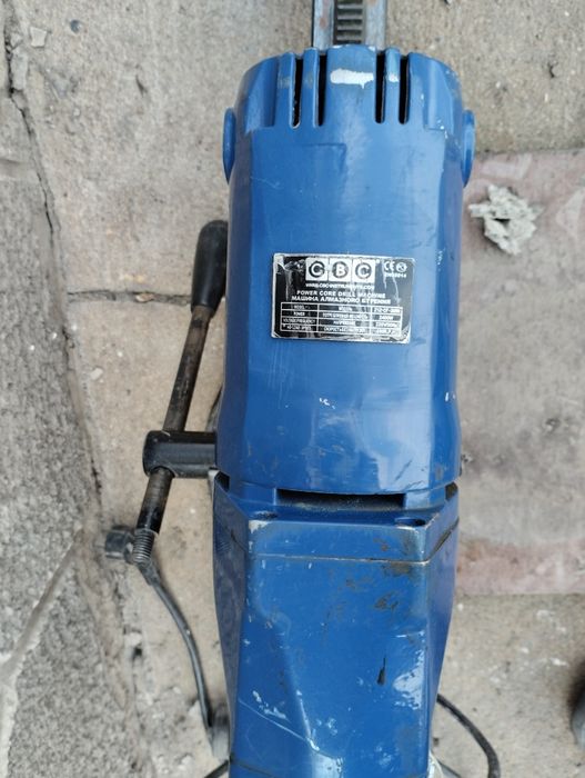 Машина алмазного бурения