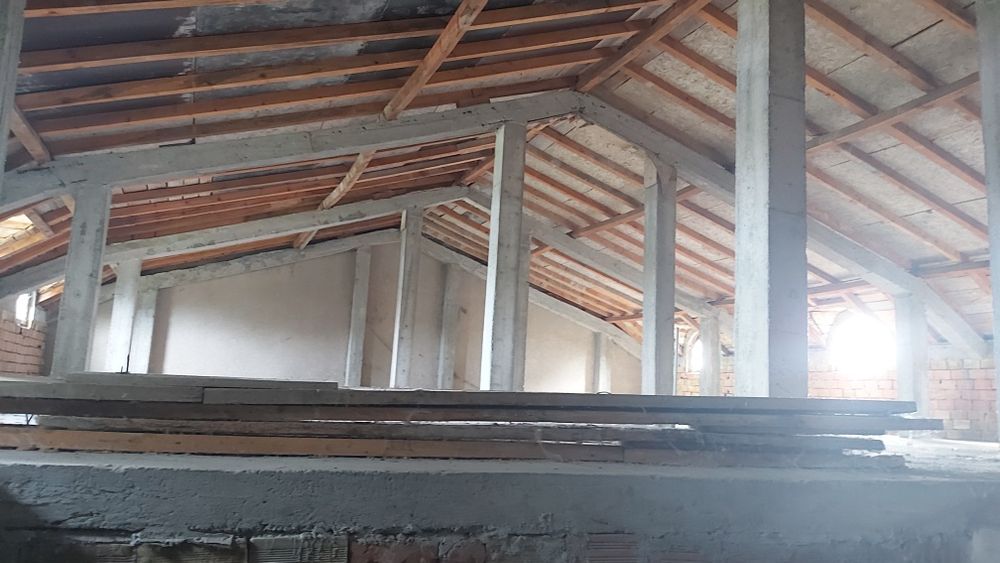 Хотел,  стаи за гости и  кафетерия