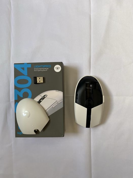 Mouse Logitech G304, Alb, nou nout nefolosit.