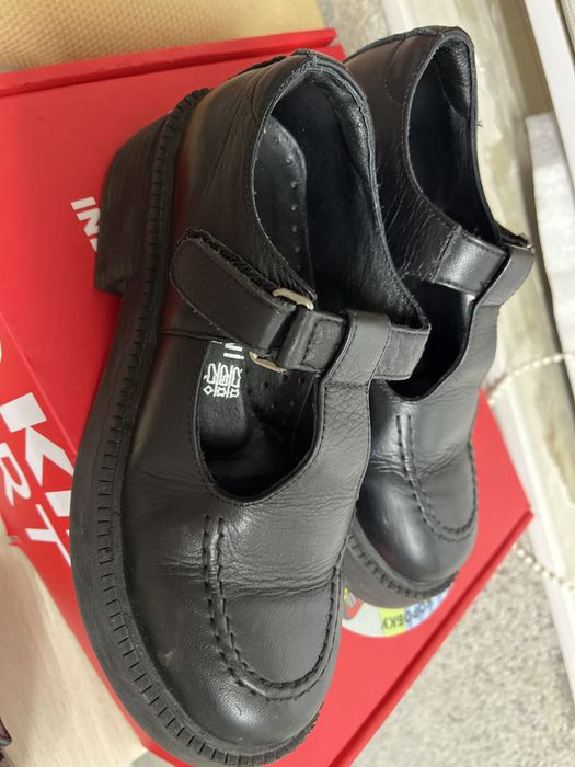 Школьные туфли на девочку 32р.