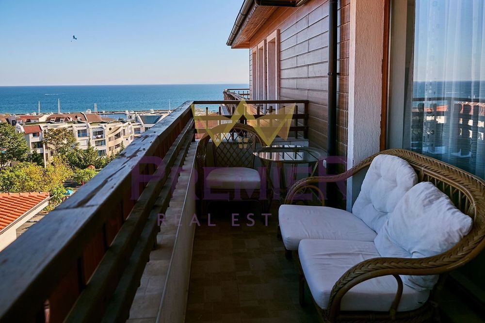 Продава се Тристаен апартамент в Свети Влас - 112 кв.м за 1812 €/кв.м - Снимка #1