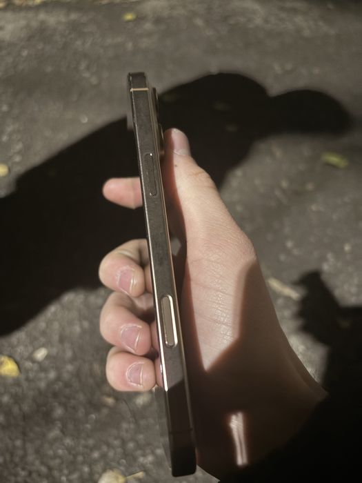 iphone 16 pro max gold