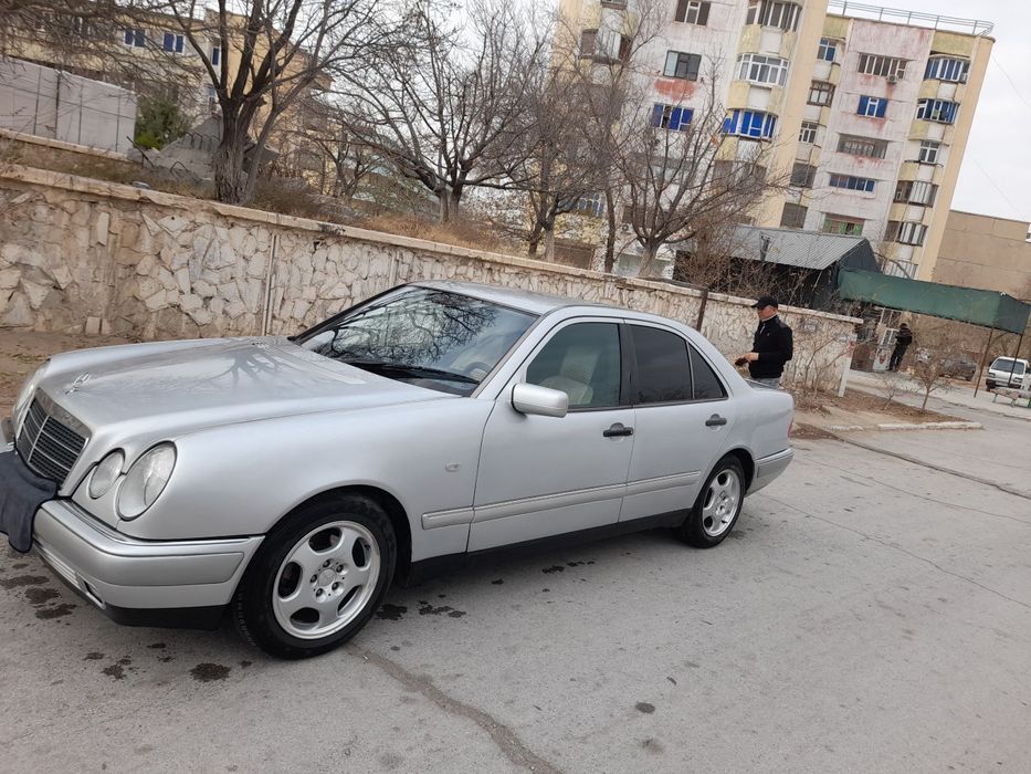 Мерседес Бенс зайчик