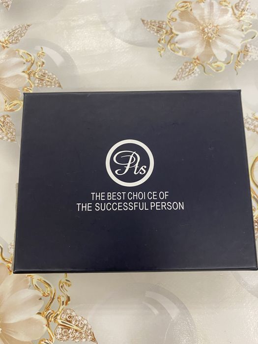 Продам новое портмоне кожаная