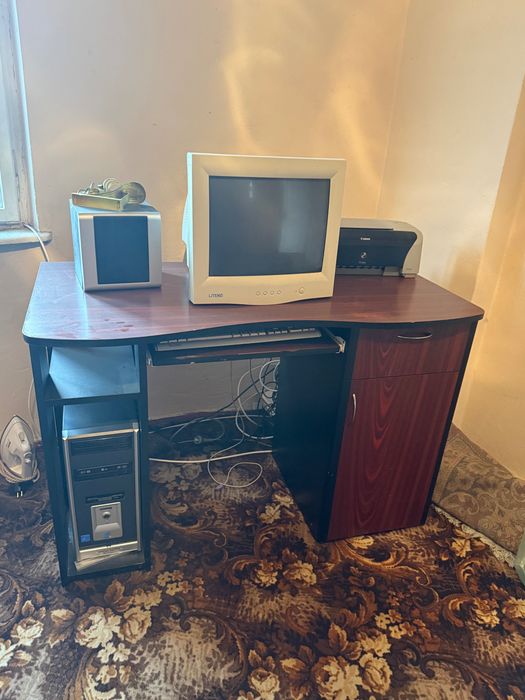 Mobilă second hand