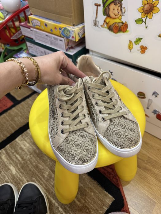 Guess originali marimea 39