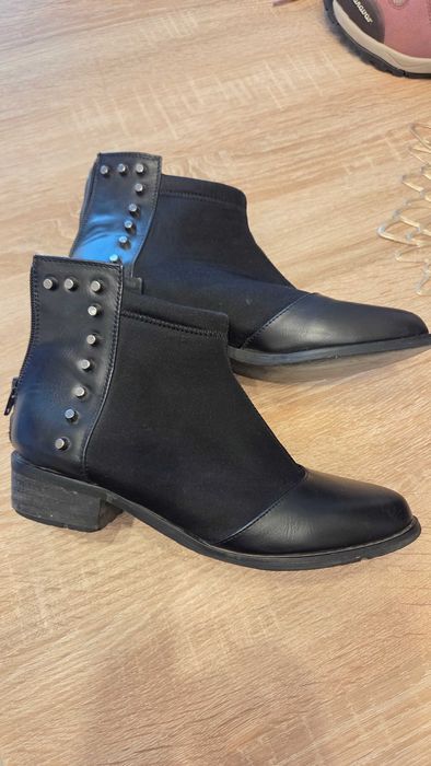 Дамски боти за пролет и есен.