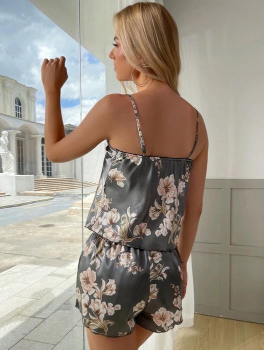 Lenjerie din satin sexy