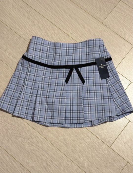 Fuste Abercrombie& Fitcs (9-10 ani)