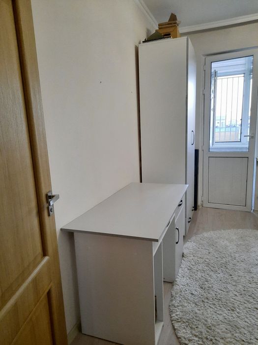 Шкаф и компьютерный стол