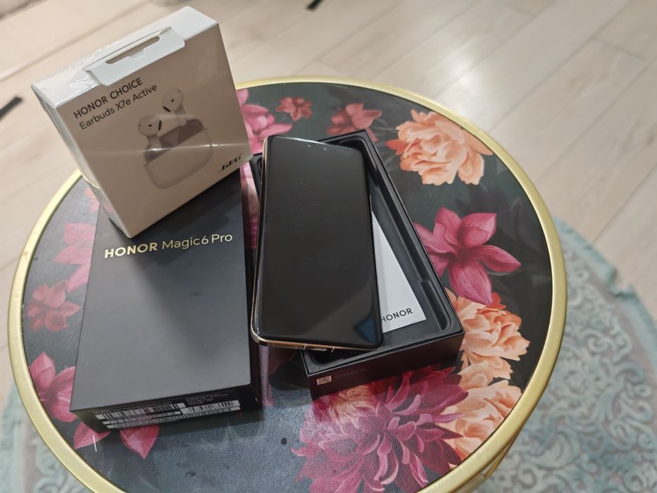 Vând Honor Magic 6 Pro + Căști Honor noi