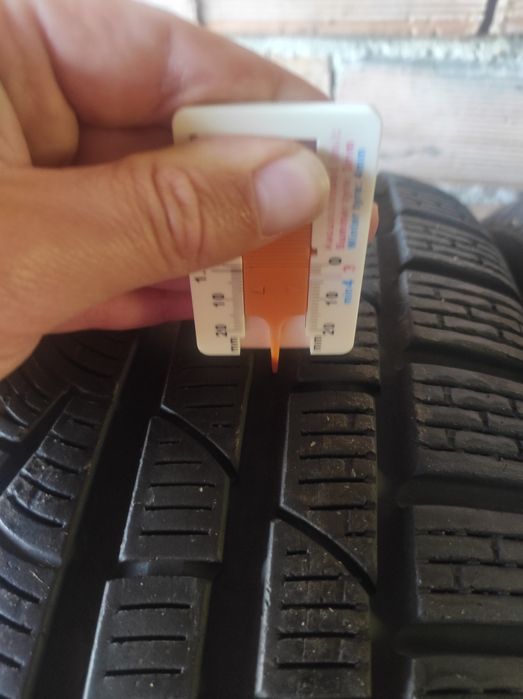 225/55/17 Pirelli