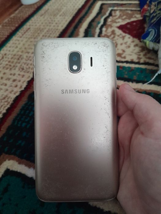 Samsung galaxy  j4 core xotira 16