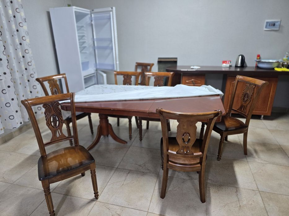 Продам диван и кресла