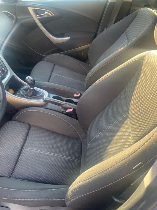 Opel astra j din 2011