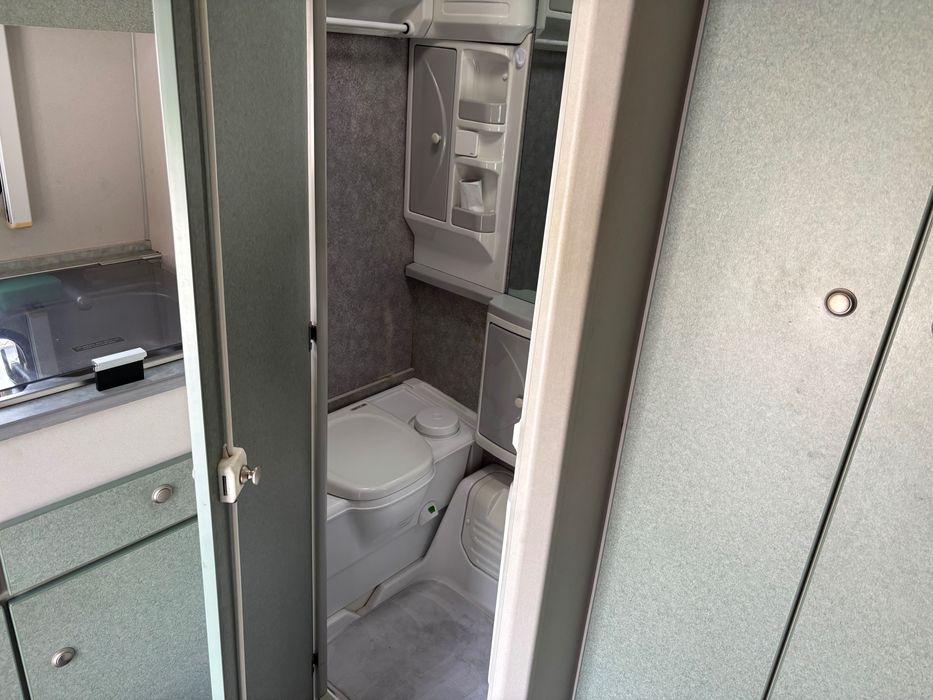 Rav 4 -Karavana beyerland !!!