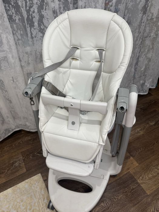 Стульчик для кормления peg perego