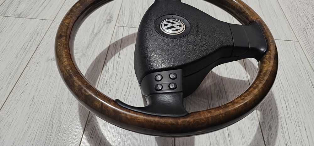 Volan mahon Passat B6