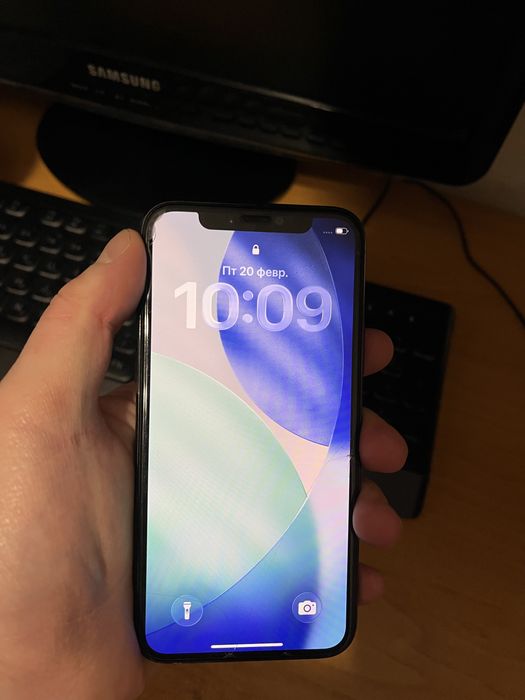 Срочно продам Iphone 11 pro