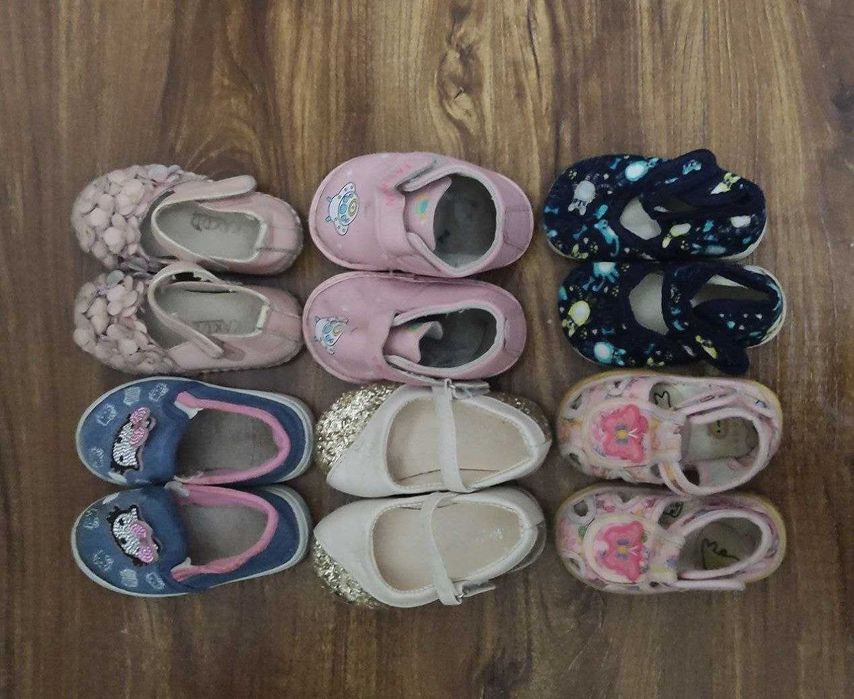 Туфли, босоножки, шлепки, кроссовки, сапоги для девочек от 2-3 лет