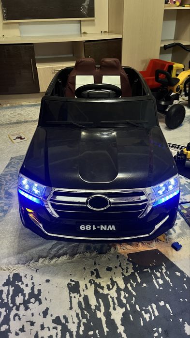 машина с пульт управлением