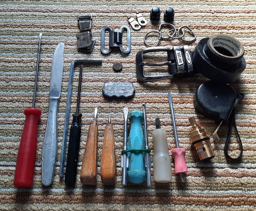 Лот за всеки по нещо - всичко за 6 лева !