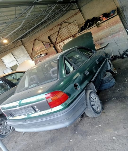 Lampa semnalizare fata stanga Opel Astra F (facelift)