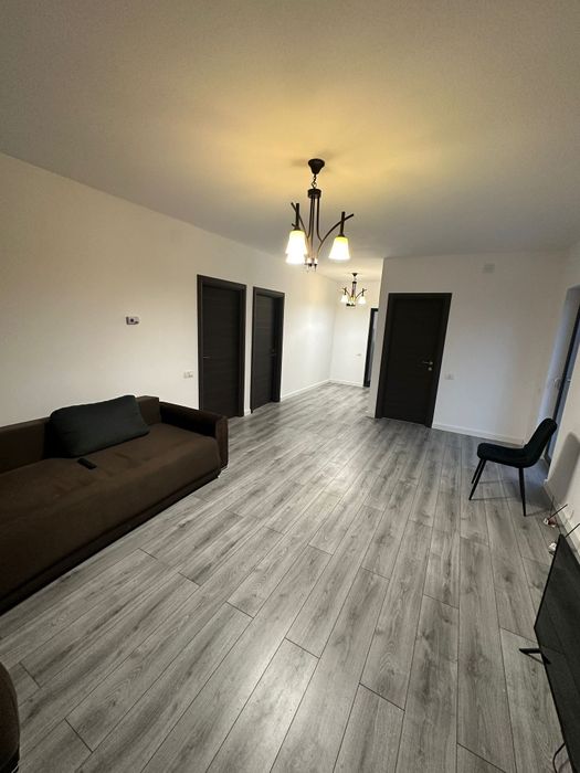 Apartament 2 camere de închiriat – Geamăna , zona Târgul Săptămânal