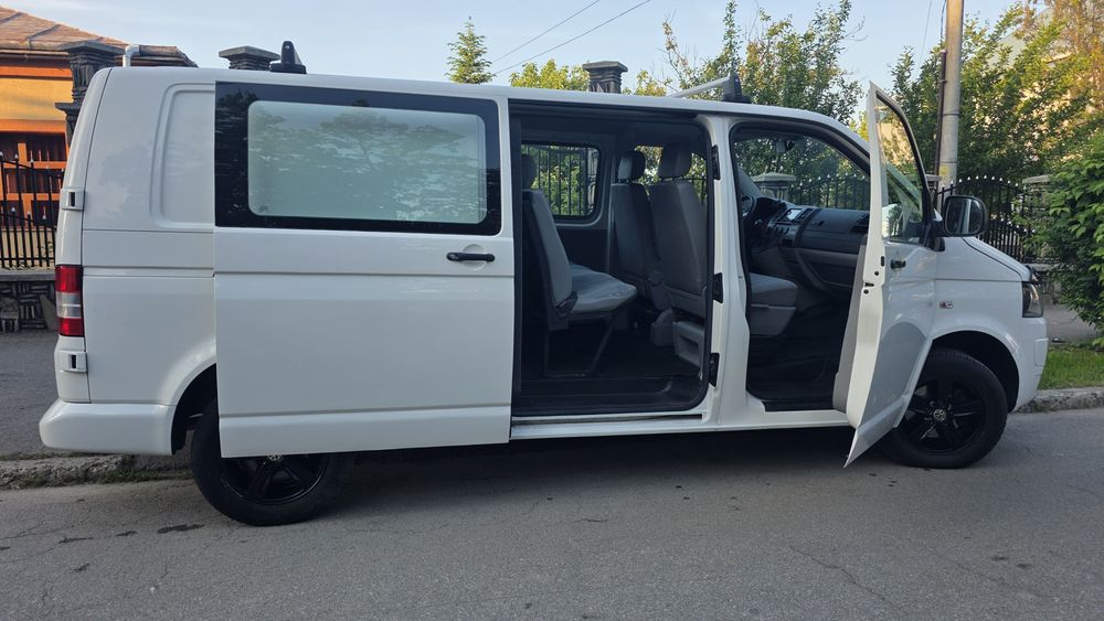 Volkswagen Transporter T5 2.0 TDI * An 2013 * 5 Locuri  * Extralung * Autoutilitara N1 * Euro 5 * Cutie Manuala