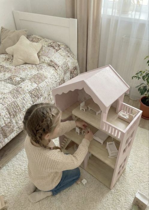 Кукольный домик натуральное дерево. Домик для барби.