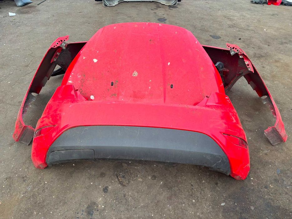 Bara spate Ford Fiesta an 2015