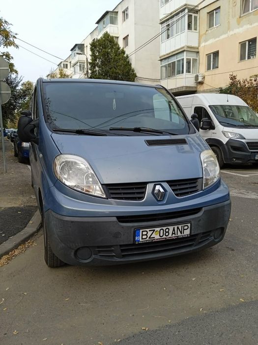 Renault Trafic 2.0 dCi 115 CP, furgon L2H1, 2010, 139.000 km reali
